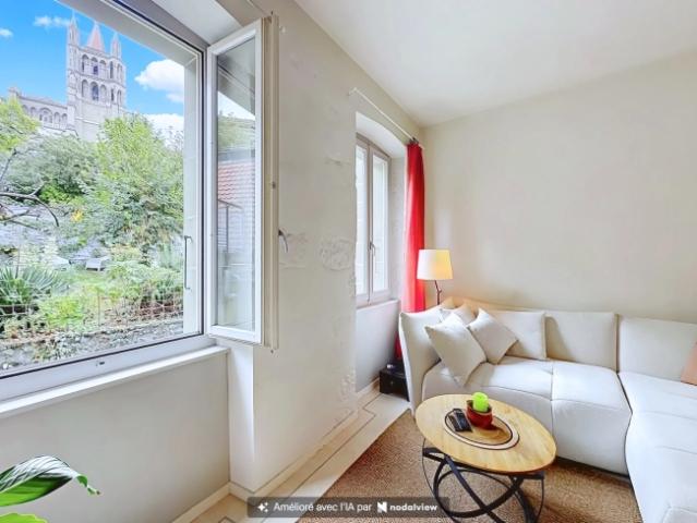 Charmante Wohnung – Kathedralenblick und geheimer Garten
