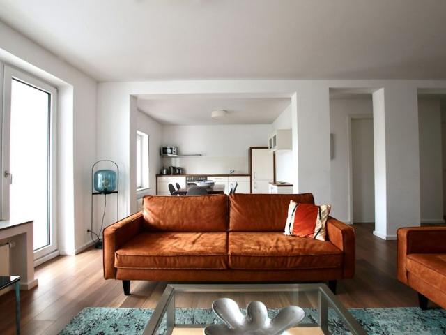 Charmante Wohnung mit Balkon im modernen Mediapark
