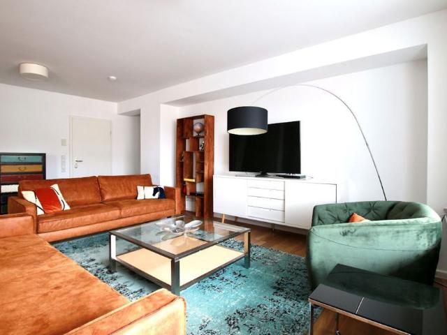 Charmante Wohnung mit Balkon im modernen Mediapark