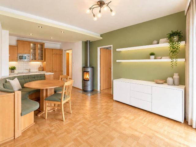 Charmante Wohnung mit großem Sonnenbalkon und Panoramablick in unmittelbarer Nähe zum Skilift