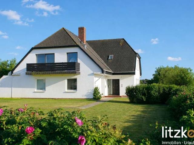 Charmante Wohnung mit Südbalkon und Weitblick im Herzen des Dorfes !