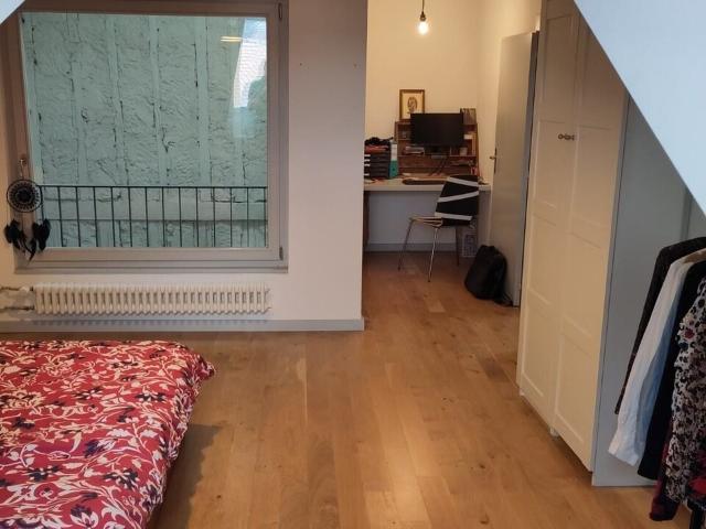 CHARMANTER APPARTEMENT SEHR GUT LAGE UND MIT CHARME