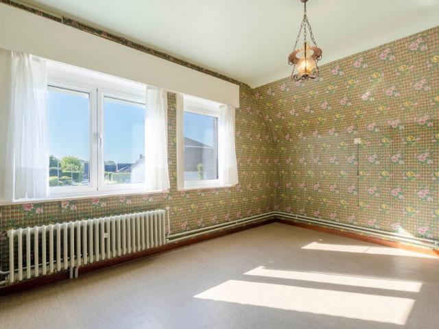 Charmante woning met 3 slaapkamers en een grote tuin, op rustige locatie in Heestert