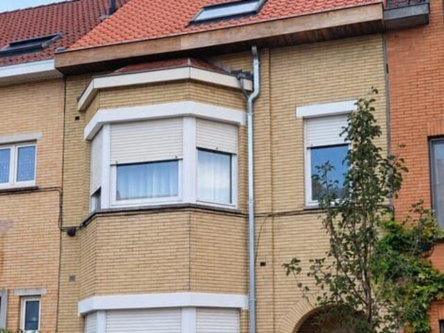 Charmante woning met 3 slaapkamers en tuin te Mariakerke