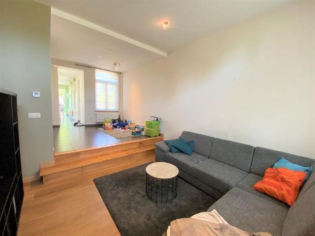 CHARMANTE WONING MET ZUIDWEST TUIN IN DORPKERN