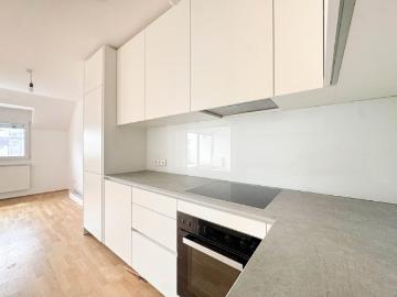 Charmante Terrassenwohnung mit neuer Küche im Herzen des 6. Bezirks