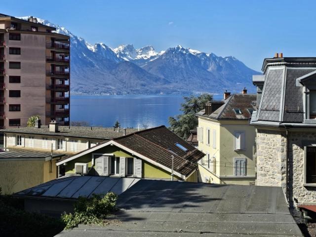 Charmante und geräumige 3,5 Zimmer Wohnung von ca. 108 m²