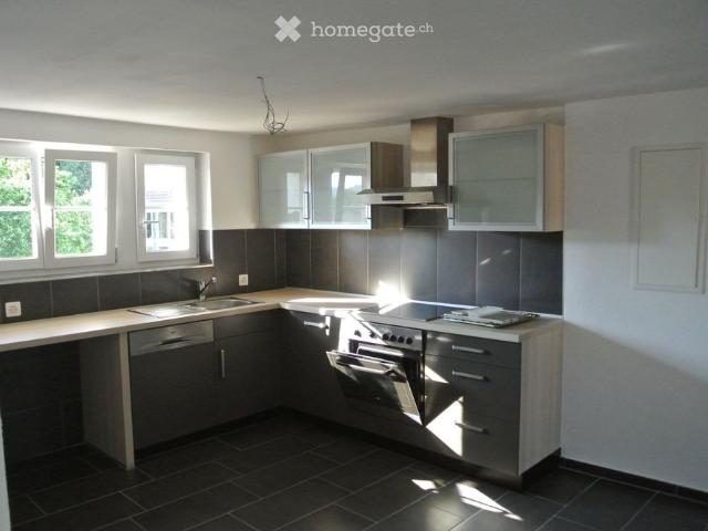 Charmante und grosszügige 2.5 Zimmer Wohnung im sanierten Altbau mit Balkon in Münchwilen TG