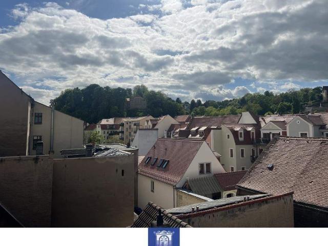 Charmante und individuelle Wohnung mit Balkon in der Mansarde!