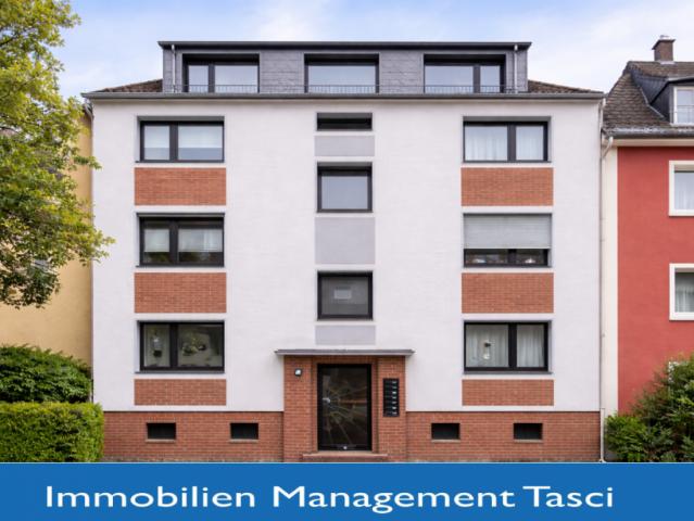 Ihr neues Zuhause: Frisch saniertes Dachgeschoss mit Wohlfühlfaktor
