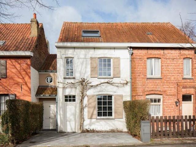 Charmante, verzorgde en instapklare woning te Sint Martens L