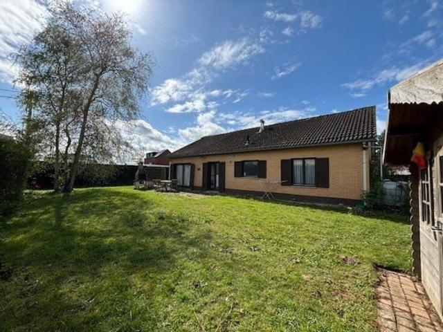 Charmante villa 3 chambres avec spacieux jardin et garage