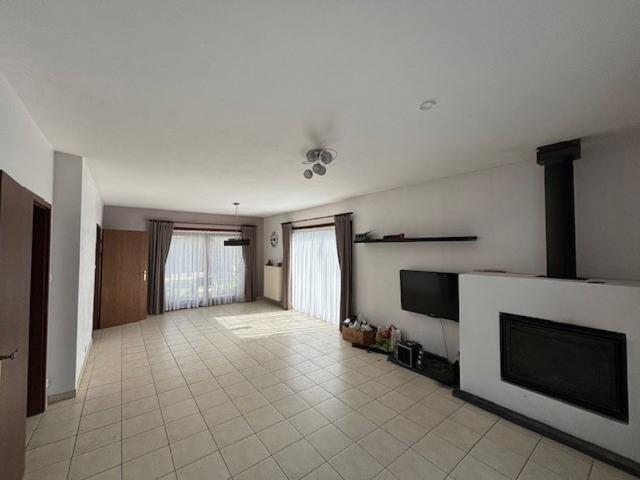 Charmante villa 3 chambres avec spacieux jardin et garage. à 1340 Ottignies Louvain la Neuve  Loyer: 1 550 €