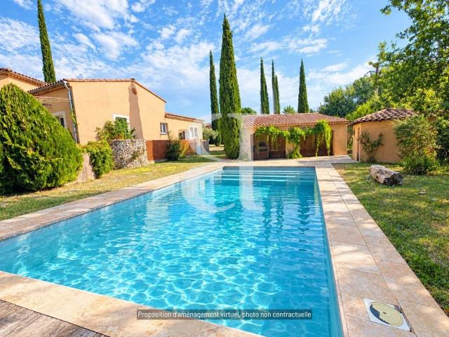 Charmante villa avec piscine au coeur d'un environnement pai. 250m² Vaison la Romaine