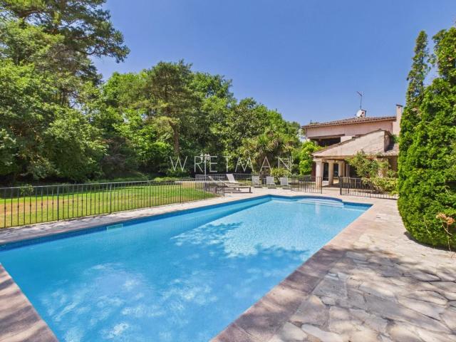 Charmante villa avec piscine Callian 217m² Callian