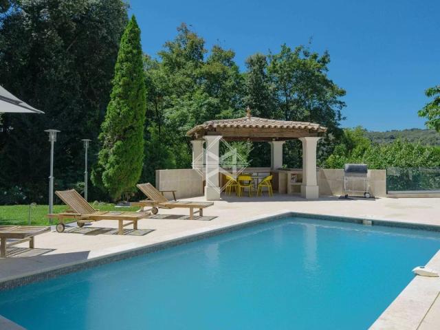 Charmante villa dans un écrin de verdure 170m² La Colle sur Loup