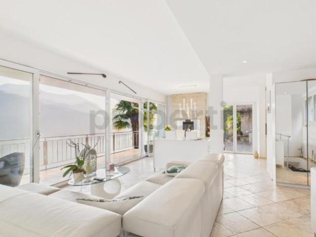 Charmante Villa in Morcote mit Garten und atemberaubender Seesicht