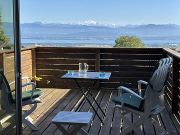 Charmante villa jumelle meublée avec vue sur le lac et les Alpes