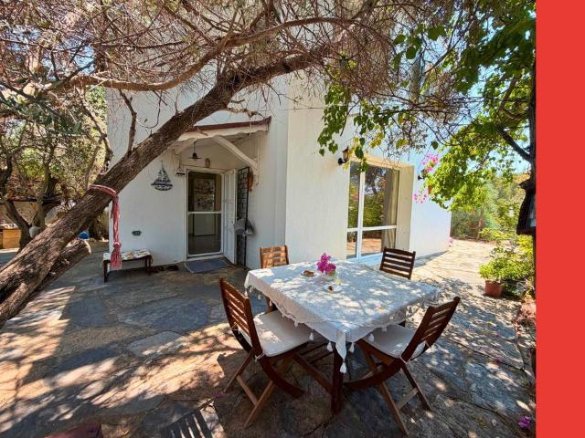 Charmante Villa mit 1.800 m² Garten in Bodrum