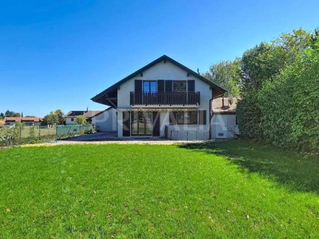 Charmante villa semi individuelle avec vue exceptionnelle sur la campagne