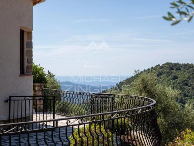 Charmante villa provençale en position dominante 151m² Grasse