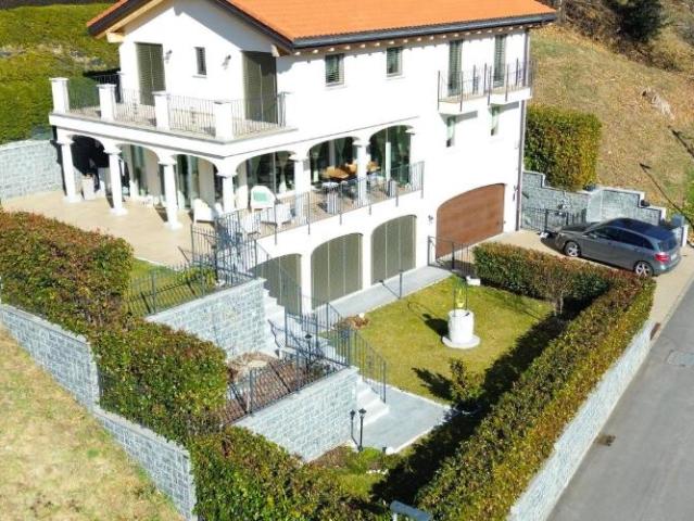 Einfamilienhaus 8.5 Zimmer