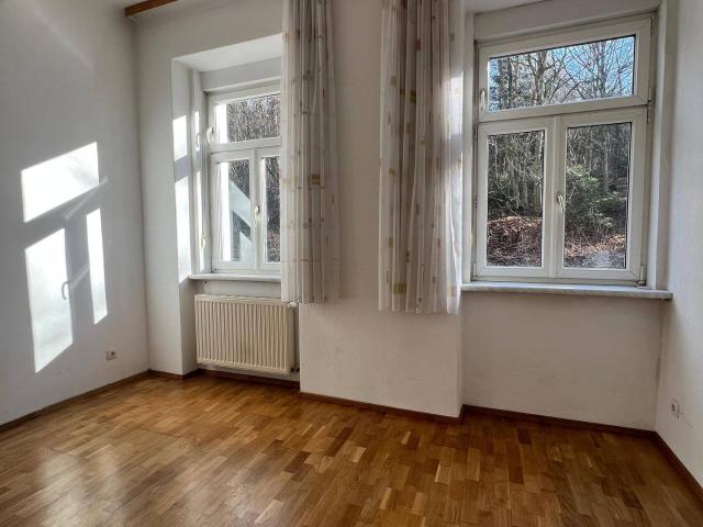 Charmante, zentrale 3 Zimmer Wohnung in ruhiger, naturnaher Lage