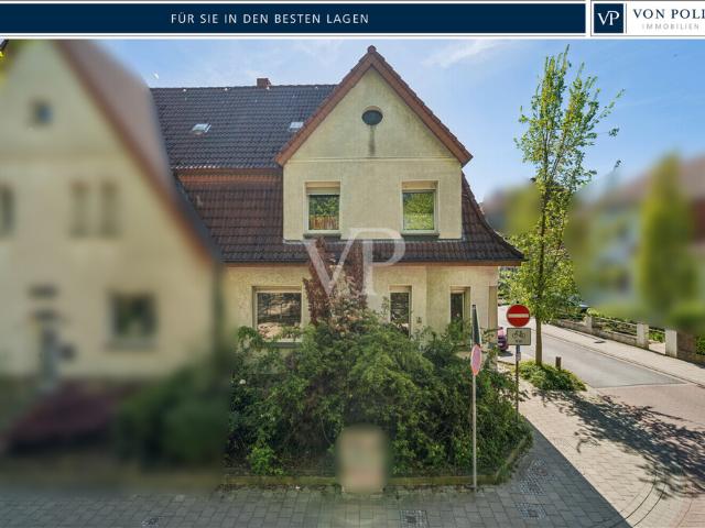 Charmanter Altbau in attraktiver Wohnlage – Sanierungsbedürftiges Reihenendhaus mit 2 Wohneinheiten