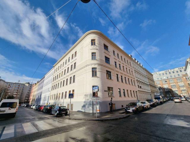 Charmanter Altbau mit Potenzial – Sanierungsbedürftig.! Nähe U3 Hütteldorfer Strasse und U4 Unter St.Veit