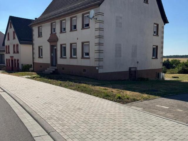 Charmanter Altbau mit viel Platz und großem Potenzial