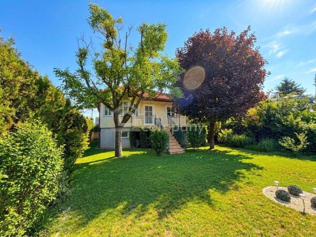 Charmanter Bungalow mit Garten, Terrasse & Carport in 1220 Wien – 3 Zimmer, 74m²!