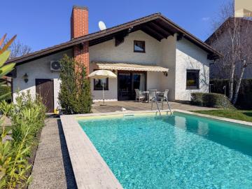 Seltene Gelegenheit: Gepflegter Bungalow mit außergewöhnlichem Außenbereich