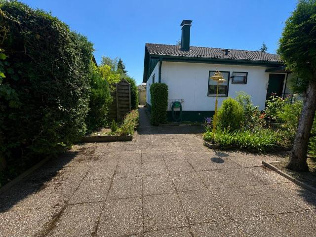 Charmanter Bungalow in ruhiger Ortsrandlage von Rußheim