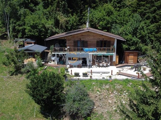 CHARMANTER CHALET IN DER GEGEND VON CONTHEY GERENOVIERT