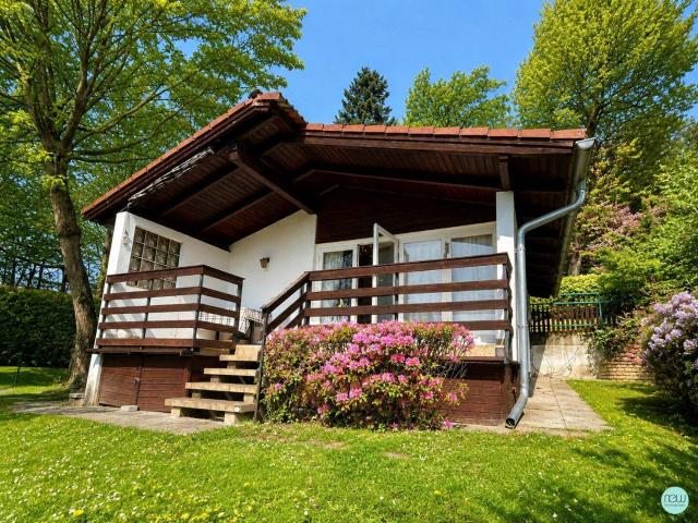 Charmanter Kleingarten Bungalow mit Poolanlage in 1140 Wien – Edenbad
