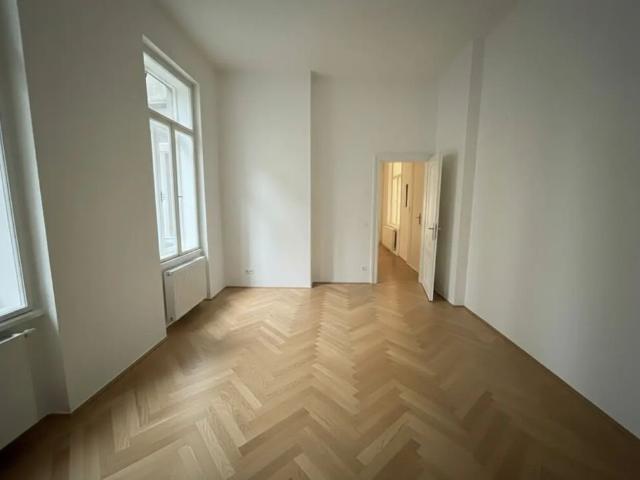 Charmantes, ansprechendes Apartment in zentraler Lage des 8. Bezirks mit zwei kleinen Balkonen