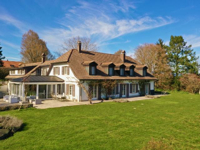 Charmantes Anwesen, grandioses Panorama, absolute Eleganz auf 420 m2