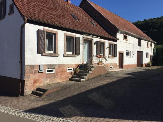 Charmantes Bauernhaus mit Scheune