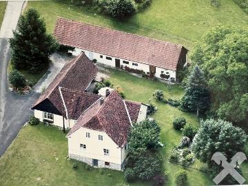 Charmantes Bauernhaus mit viel Potenzial in idyllischer Lage
