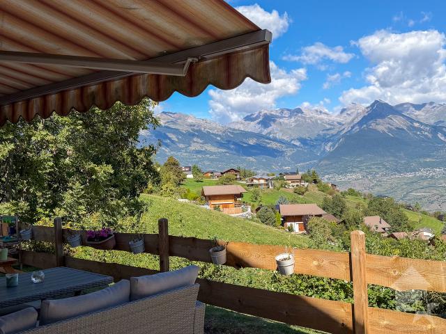 Charmantes Chalet mit 4,5 Zimmern, idyllische Lage