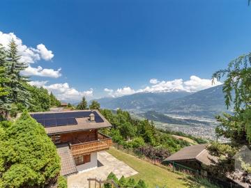 Charmantes Chalet mit außergewöhnlicher Lage und Aussicht