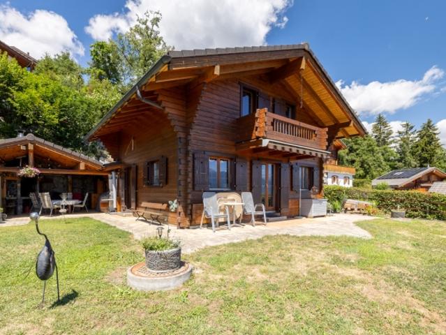 Charmantes Chalet mit Panoramablick