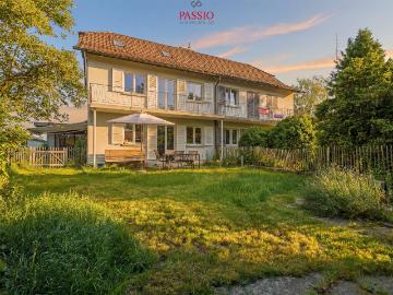 Charmantes Doppeleinfamilienhaus mit Garten und Ausbaupotenzial