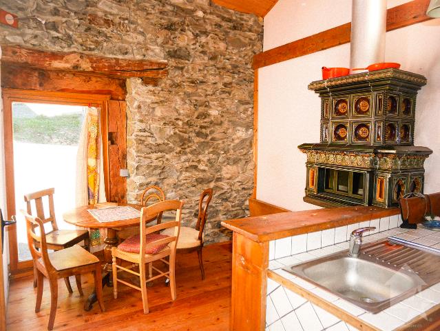 Charmantes Dorfhaus mit großem Renovierungspotenzial