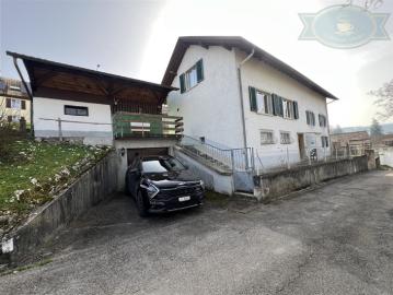 Charmantes Dorfhaus in der Nähe von Annehmlichkeiten