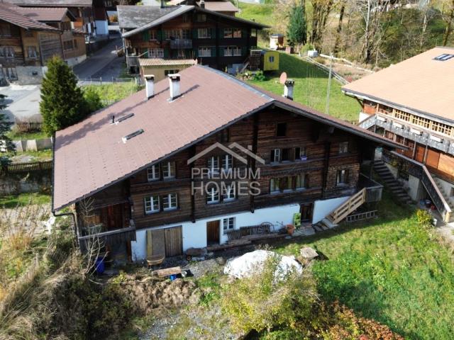 Charmantes Dreifamilienhaus Perfekt für Freizeit und Outdooraktivit