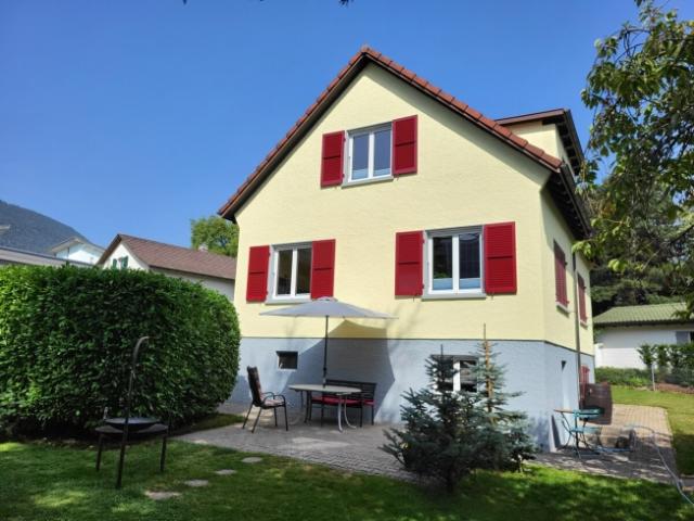 Charmantes Eigenheim mit Gartenidylle und viel Potenzial