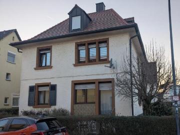 Charmantes Ein Zweifamilienhaus in attraktiver Lage in Weinheim