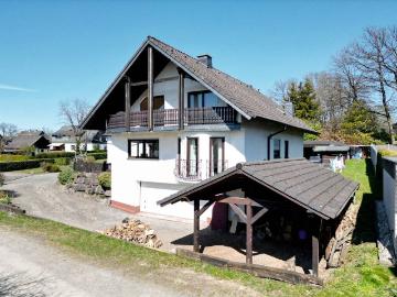 Charmantes Einfamilienhaus als Alternative zur Eigentumswohnung – mit Garten, Doppelgarage und großem Carport