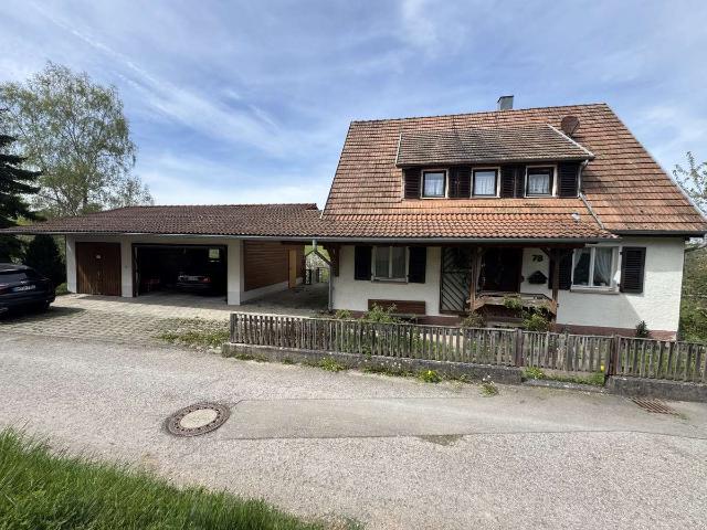 Charmantes Einfamilienhaus auf traumhaftem Grundstück